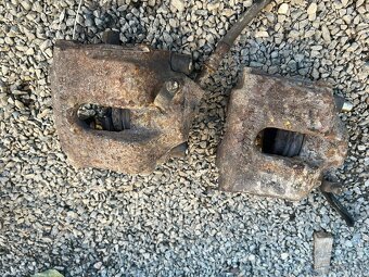 BMW E46 přední + zadní třmeny - 5