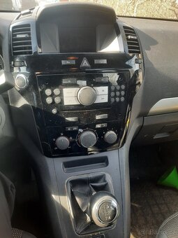 Opel Zafira 1.8 LPG (r. 2008) - na náhradní díly - 5