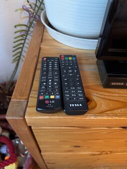 LG televize (85 cm úhlopříčka) + set-top box - 5