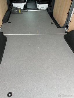 Podlaha mercedes sprinter L2H2 NOVÁ - 5