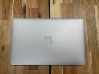 Apple MacBook Air 11 (Early-2015) - 5