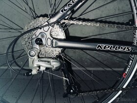 Dámské trekové kolo Kellys 27,5 velikost M - 5