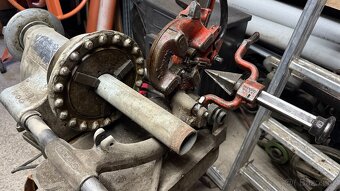 Prodám kvalitní závitořez RIDGID 300A - 5