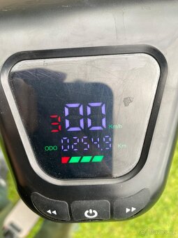 E-koloběžka Windgoo m12 - 5