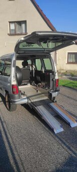 Citroen Berlingo 2.0 HDI S PŘESTAVBOU NA INVALIDNÍ VOZÍK - 5