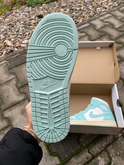 Jordan 1 Mid Light Dew Modrá, velikost 42 - 5
