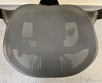 kancelářská židle Herman Miller Mirra 2 - 5