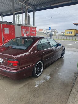 Bmw e39 523I - 5