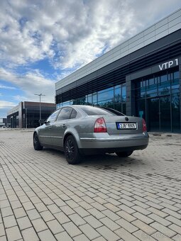 Volkswagen Passat - 5