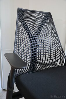 Kancelářská židle Herman Miller Sayl (PC 17800,-) - 5