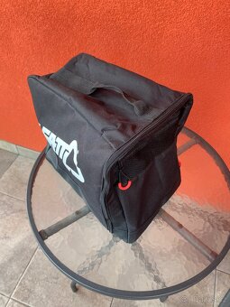 Prodám helmu Leatt gravity 8.0 vel.s - 5