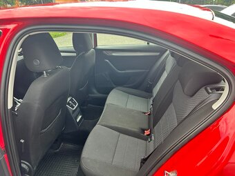 Škoda Octavia hatchback 1.6 Tdi 81Kw - 5