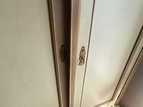 Starožitný nábytek - 5