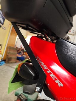 Kufr na Motorku GIVI + nosič na Kawasaki ER-5 - 5