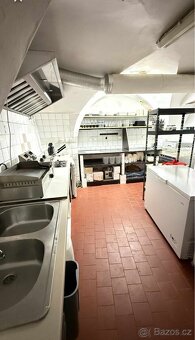 ⭐ Stylový sklípek 98 m² – kompletně zařízeno, otevřete hned - 5