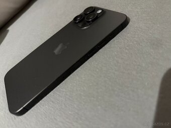 Prodám Apple IPhone 15 pro max s pamětí 256 GB černý titan - 5