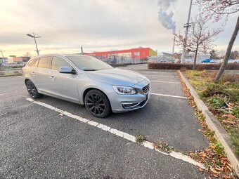 Volvo v60 plug in hybrid - 5