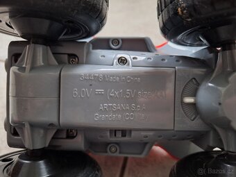 Autíčko chicco na ovládání - 5