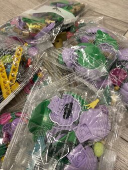 NOVÉ Ibišek - 660ks kostek - 5