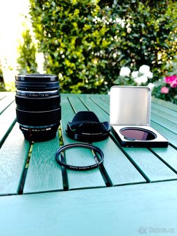 Olympus M.ZUIKO ED 12-40mm f/2,8 - 5