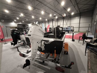 Prodám špičkový rybářský hliníkový člun ALBA 440 C - 5