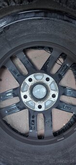 Prodám sadu Dezent TR black+letní pneu - 5