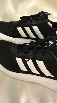 Dětská volnočasová obuv Adidas vel. 38 2/3 - 5