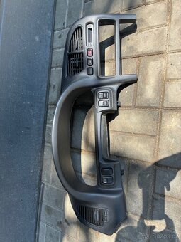 Mazda 323F BA díly - 5