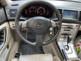 Subaru Legacy 3,0i 4x4 - 5