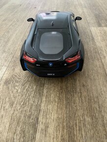 BMW i8 - auto na ovládání - 5