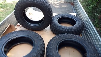 265/70 R17cca 500km najeto,jako NOVÉ 4x4 M/T M+S pneu - 5