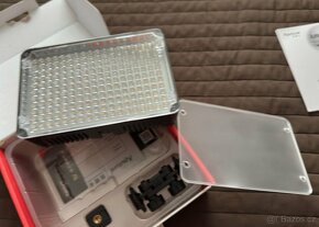 Profesionální LED světlo Aputure Amaran AL-198A - 5