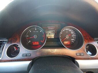 Audi A8 4.2Tdi 240kw, top stav, Webasto, servisní knížka - 5