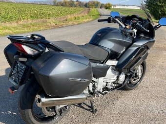 Yamaha FJR 1300 A - 5