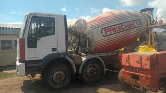 Beton mix 9m3 Liebherr z IVECO 8x4 - 5
