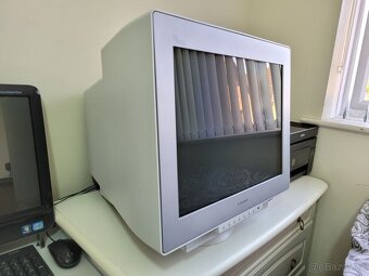 KÚPIM do zbierky starý PC CRT Monitor min. 19" - ODVEZIEM - 5