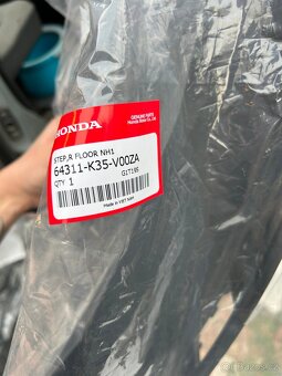 Honda PCX125 plast nášlapu pravý - 5