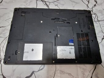 Notebook Fujitsu Lifebook E5440M - 5