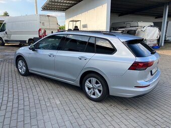 Volkswagen Golf 8 2.0TDI rok 10/2022 - 5