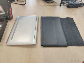 10" tablet Lenovo Yoga + klavesnice - 5