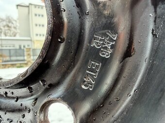 Prodám zimní pneu 215 60 R16 Continental s disky - 5