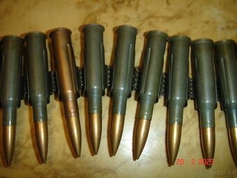 Prodám originál kulometný pás s 50kusy sbírkových školních n - 5