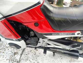 Suzuki GSX R 550 EF - 5