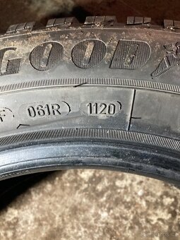 205/55/16 zimní - 5