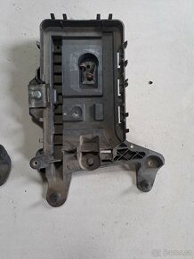 Držáky baterie Volkswagen/Škoda - 5