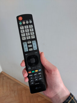 37 palcový Televízor LG - 5