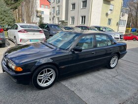 Prodam BMW E38 750i - 5