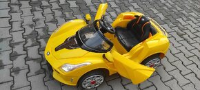 Dětské elektrické autíčko Ferrari - 5