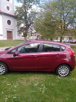 Ford Fiesta 1.2516v 60kw rok 2010 Trend - 5