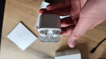 Apple Airpods (2017) - 5